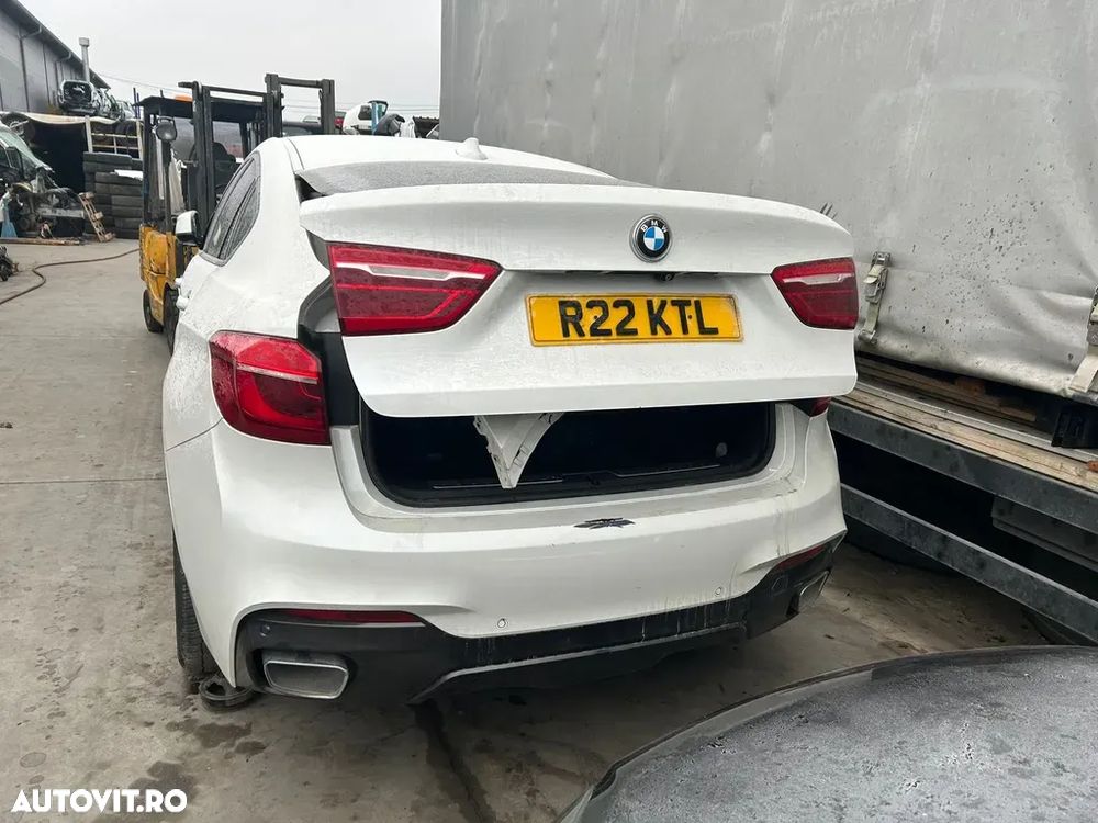 Aripa spate BMW X6 F16 - 1
