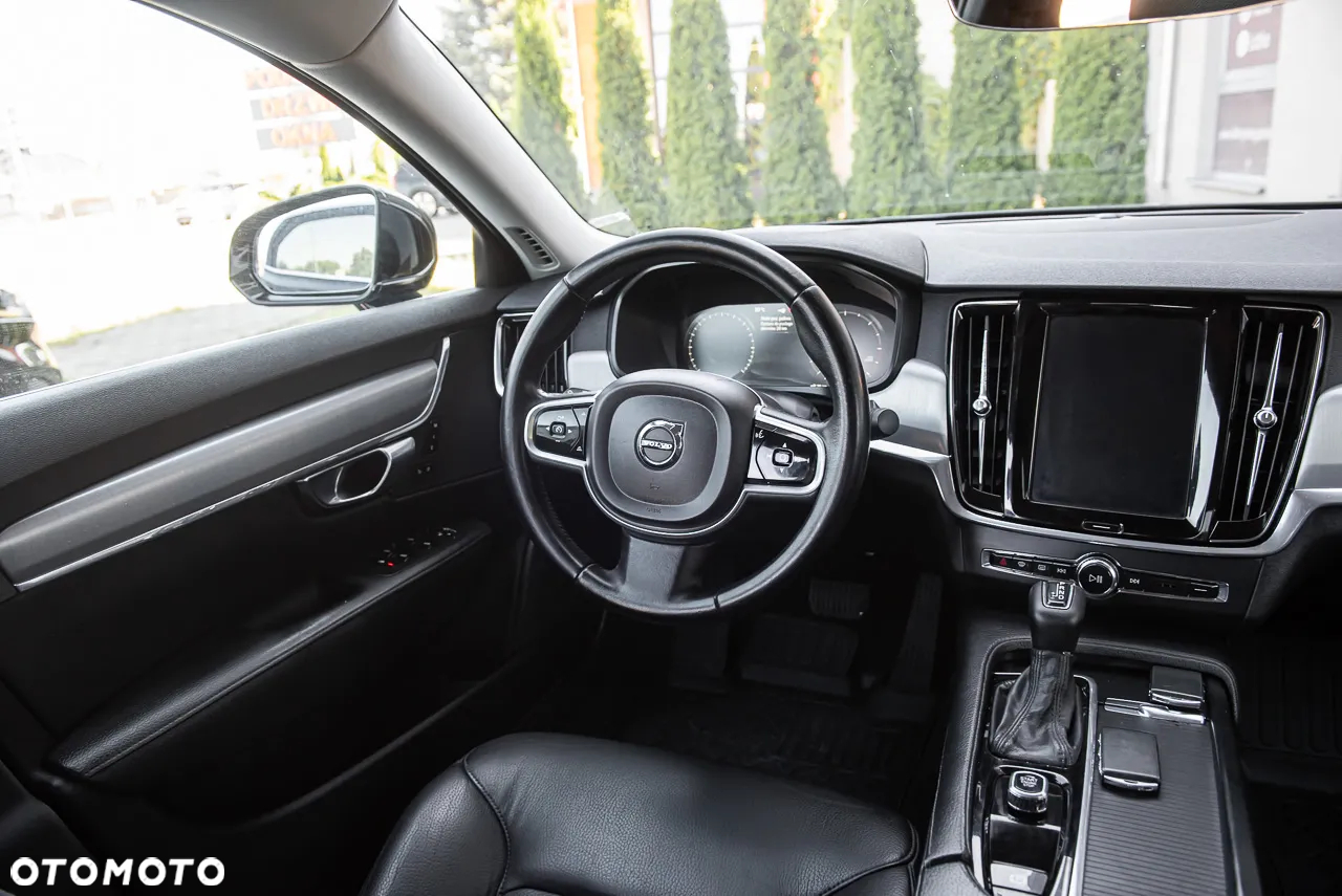 Volvo S90 - 26