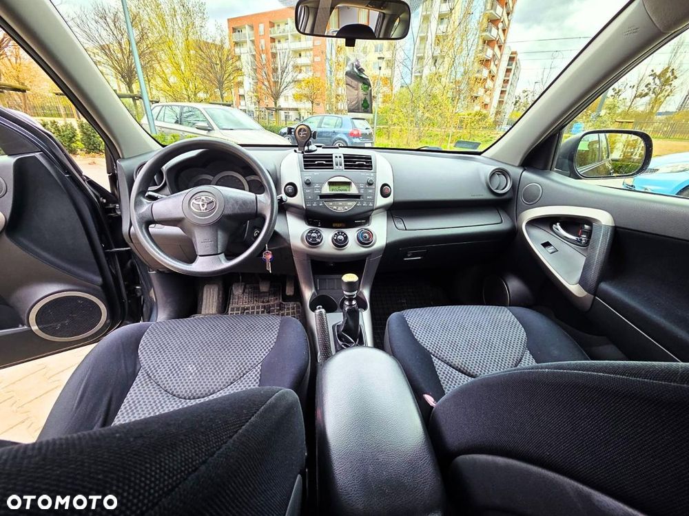 Toyota RAV4 - 3
