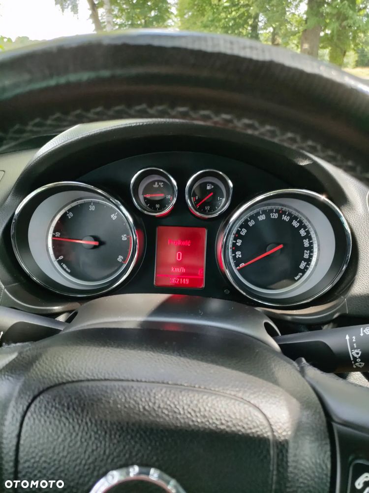 Opel Insignia 2.0 CDTI - 22