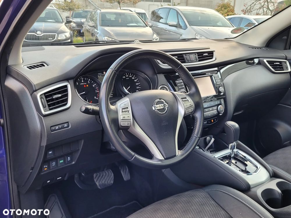 Nissan Qashqai - 25