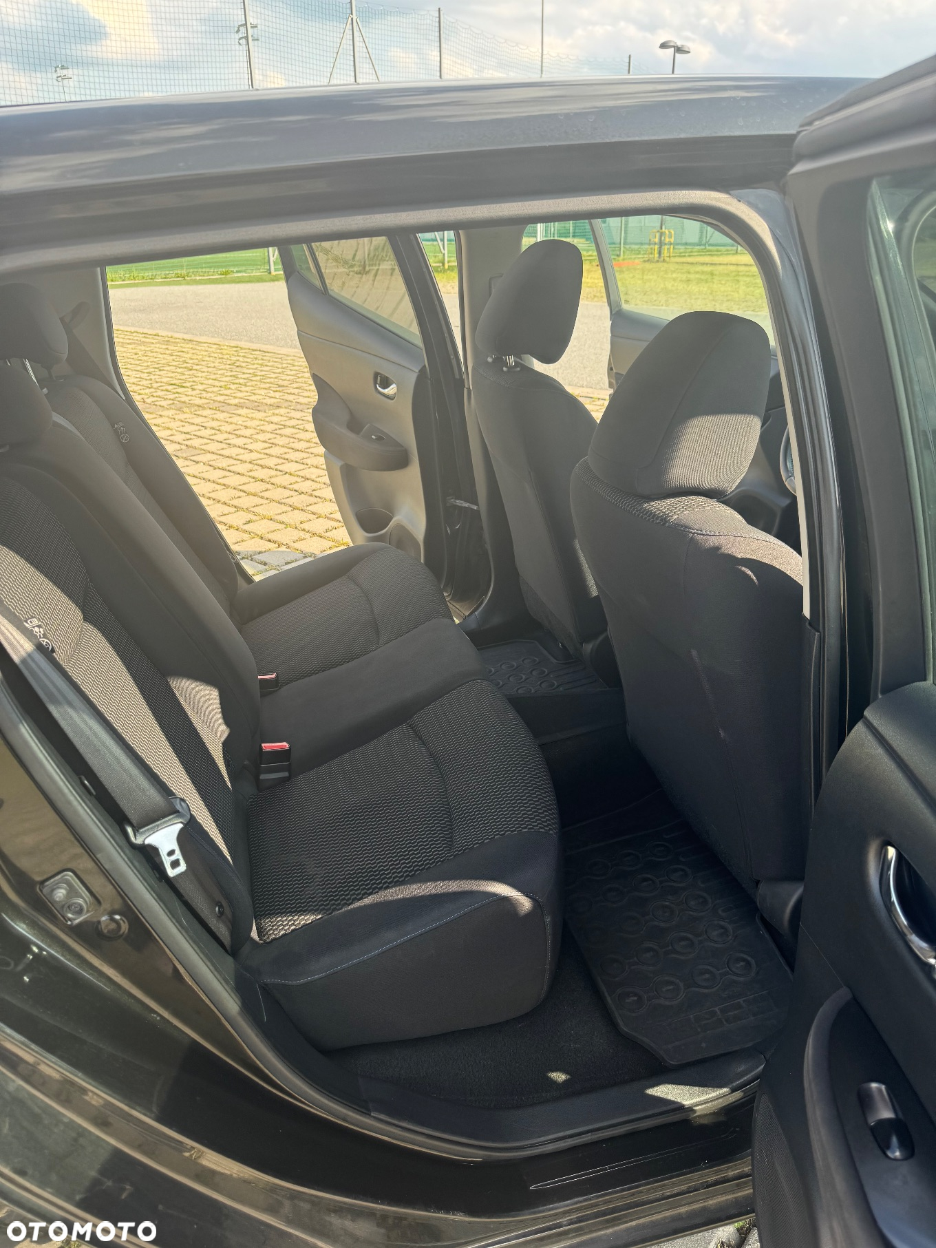 Nissan Leaf - 15
