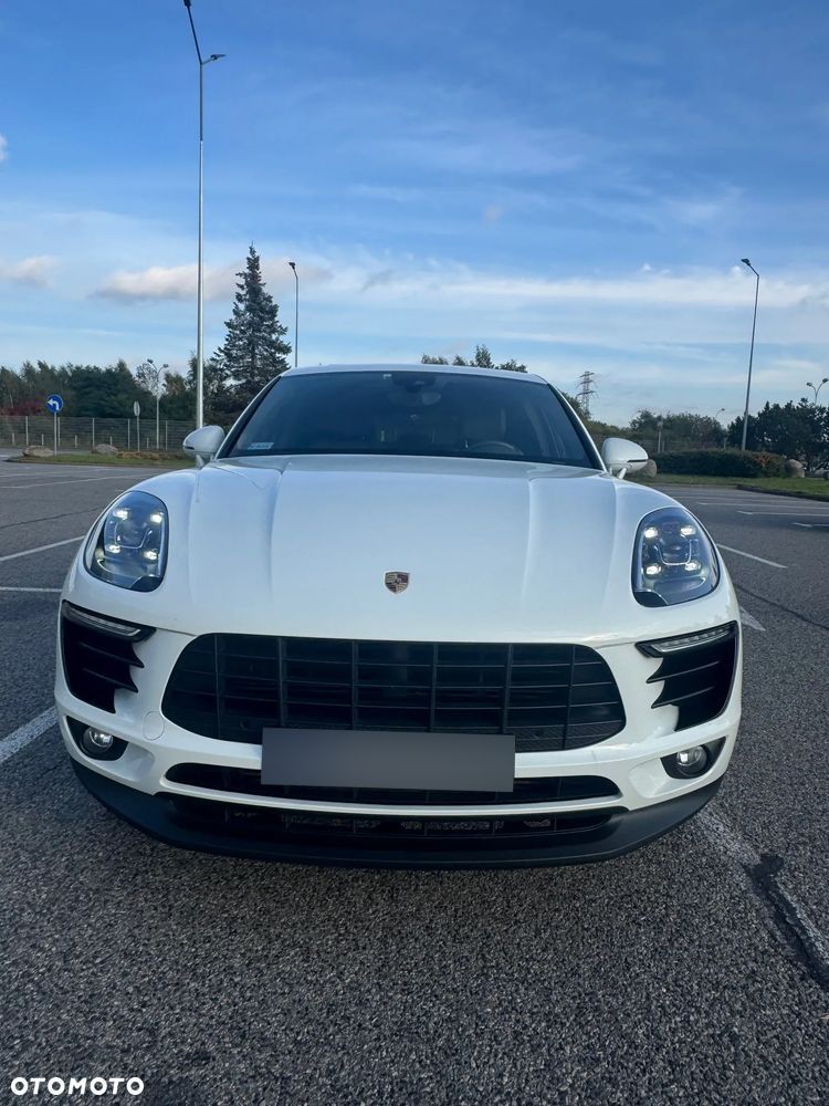 Porsche Macan Standard - 2