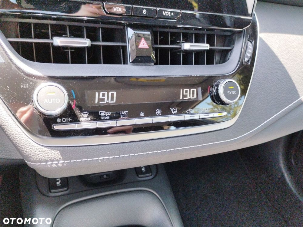 Toyota Corolla - 18