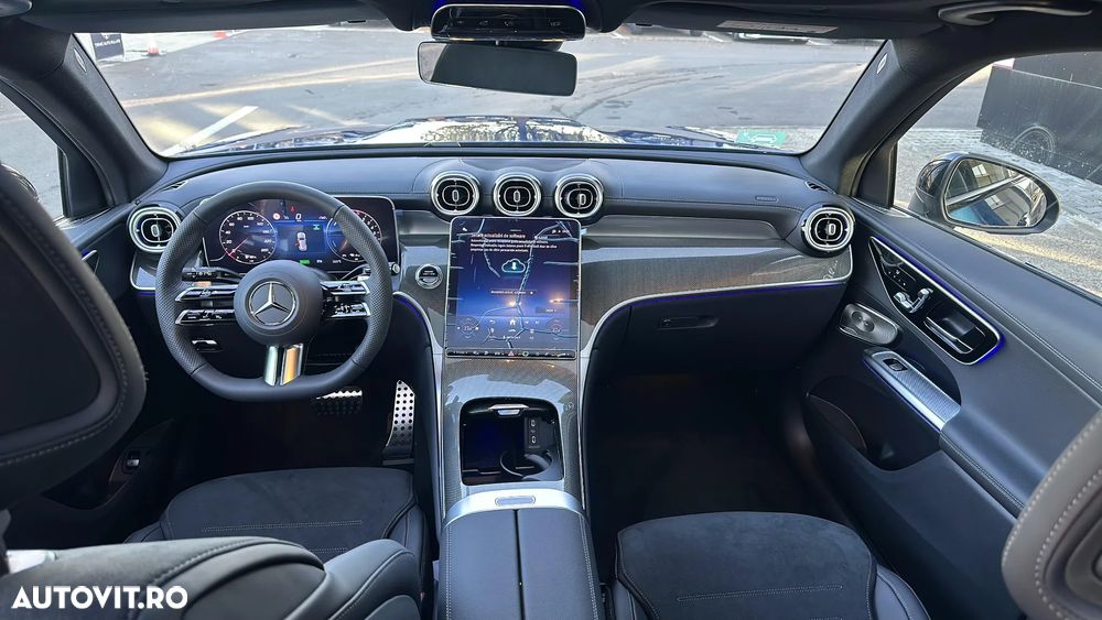 Mercedes-Benz GLC 300 e 4Matic 9G-TRONIC AMG Line Advanced - 11