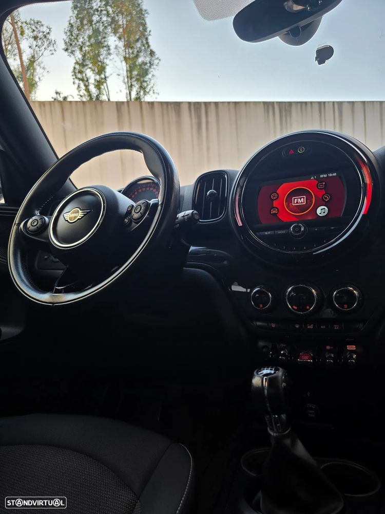 MINI Countryman One D Sport Edition - 40