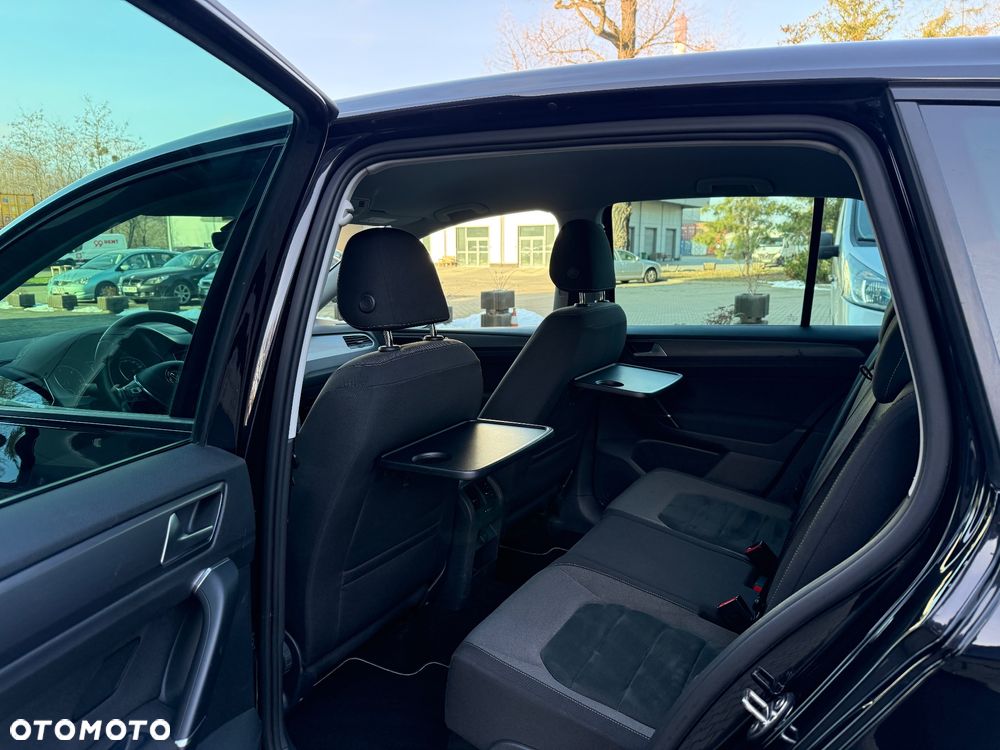 Volkswagen Golf 1.6 TDI SCR DSG Comfortline - 8