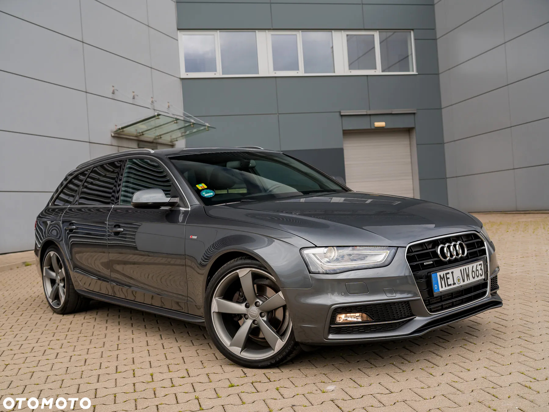 Audi A4 Avant 2.0 TDI DPF quattro S tronic S line Sportpaket - 18