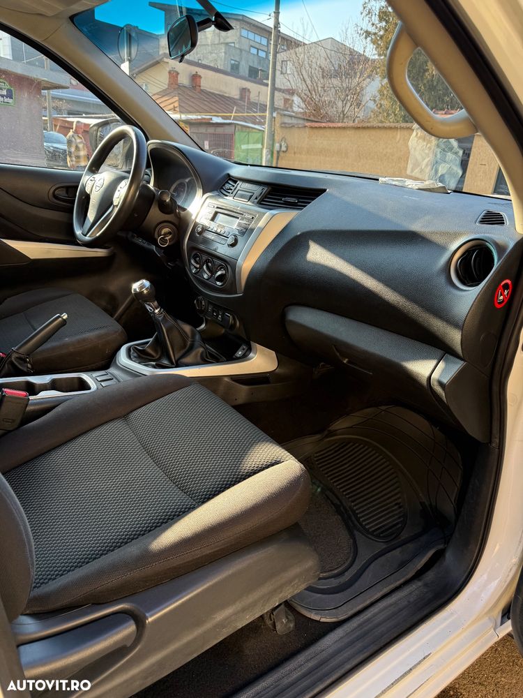 Nissan Navara Double Cab Acenta - 9