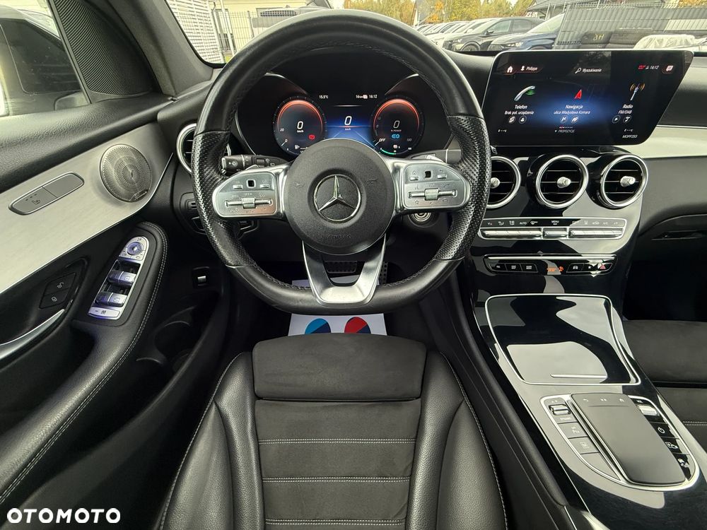 Mercedes-Benz GLC 300 de 4Matic 9G-TRONIC AMG Line Plus - 35