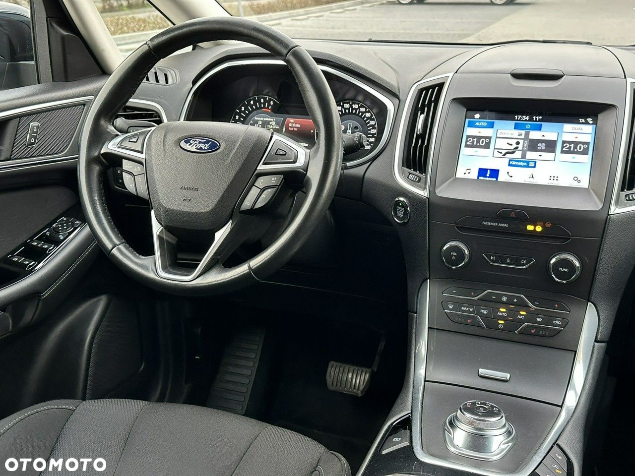 Ford S-Max 2.0 EcoBlue Titanium - 19