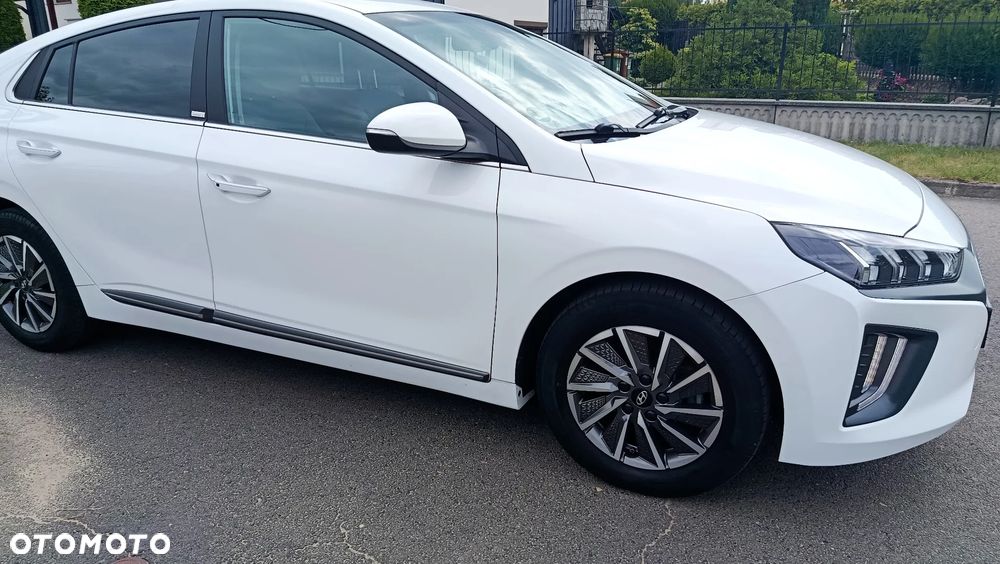 Hyundai IONIQ Advantage - 27
