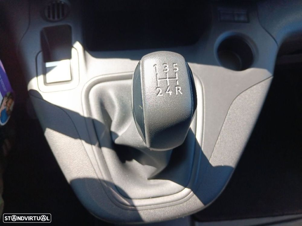 Peugeot Partner Diesel 18- 1.5 BLUEHDI ASPHALT STANDARD - 19