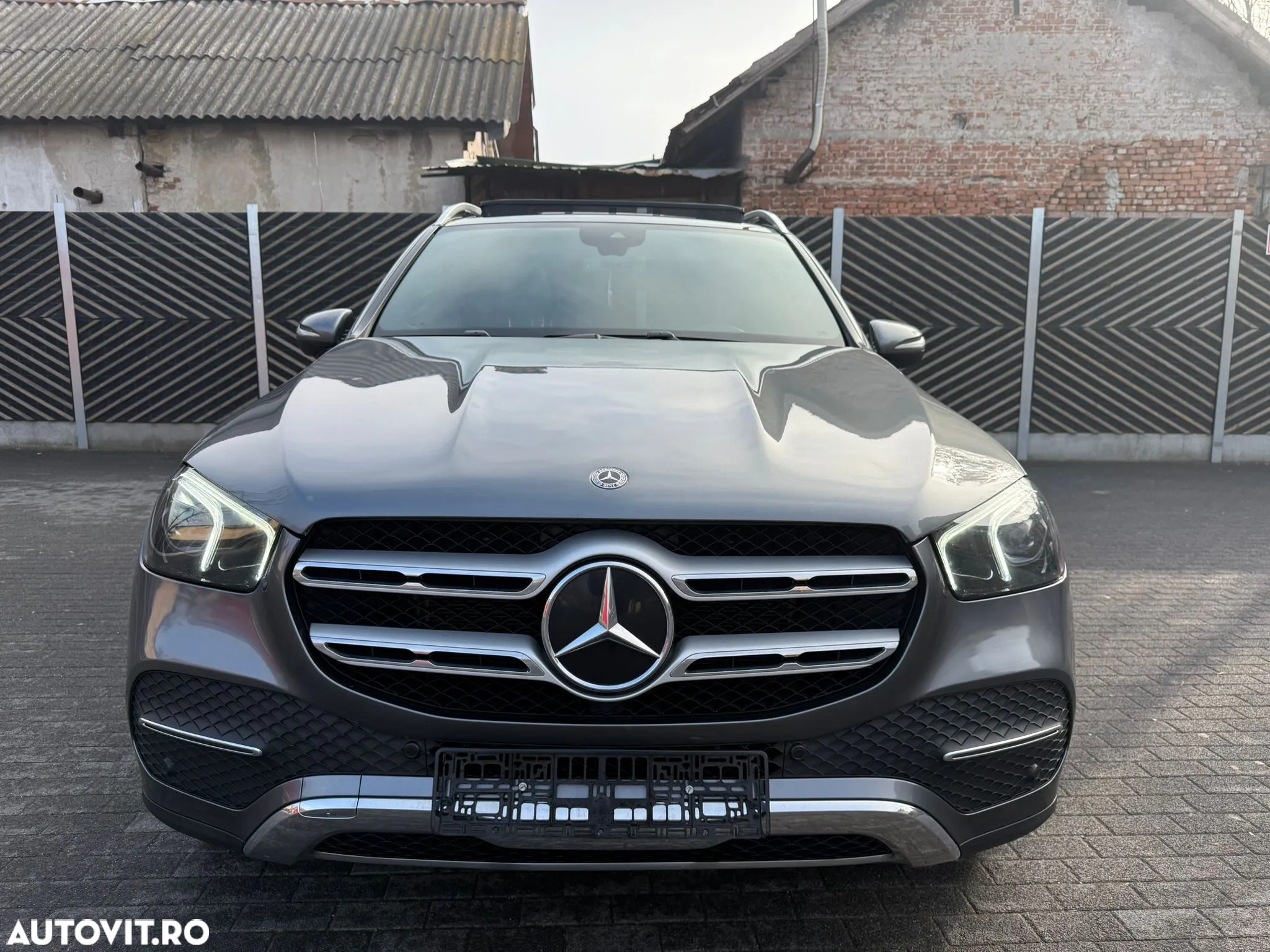 Mercedes-Benz GLE - 18
