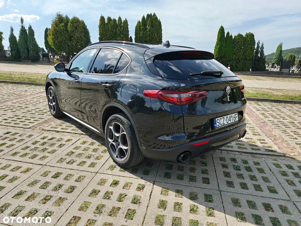 Alfa Romeo Stelvio 2.0 Turbo 16V AT8-Q4 Veloce - 21