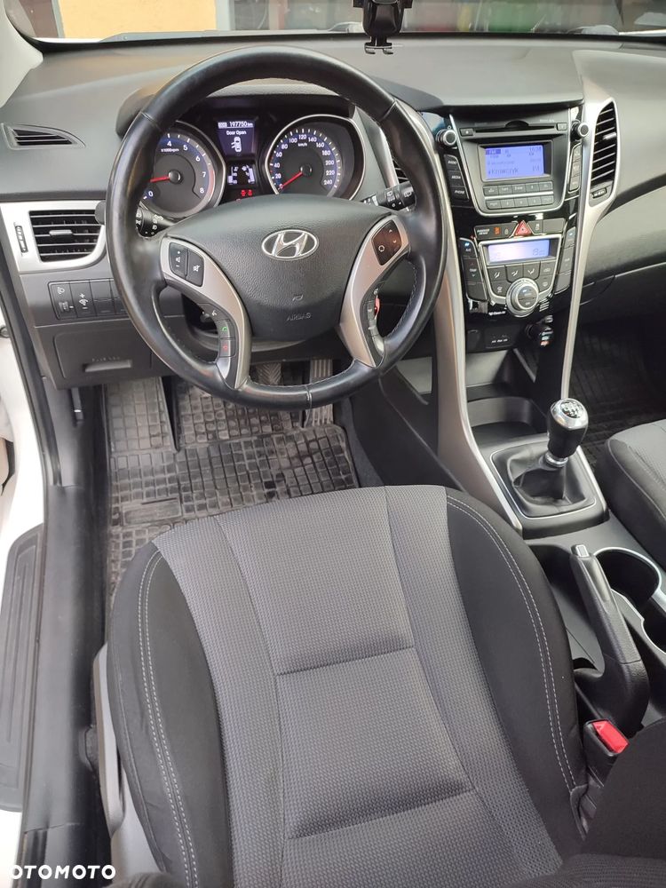 Hyundai i30 1.4 Comfort - 21