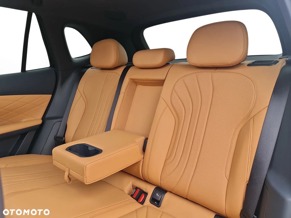 Geely Starray EM-i 1.5 PHEV Max DHT - 31