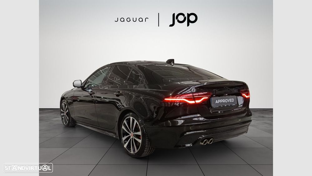 Jaguar XE 2.0 D200 R-Dynamic S - 4