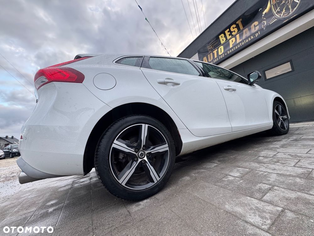Volvo V40 D2 RDesign - 23