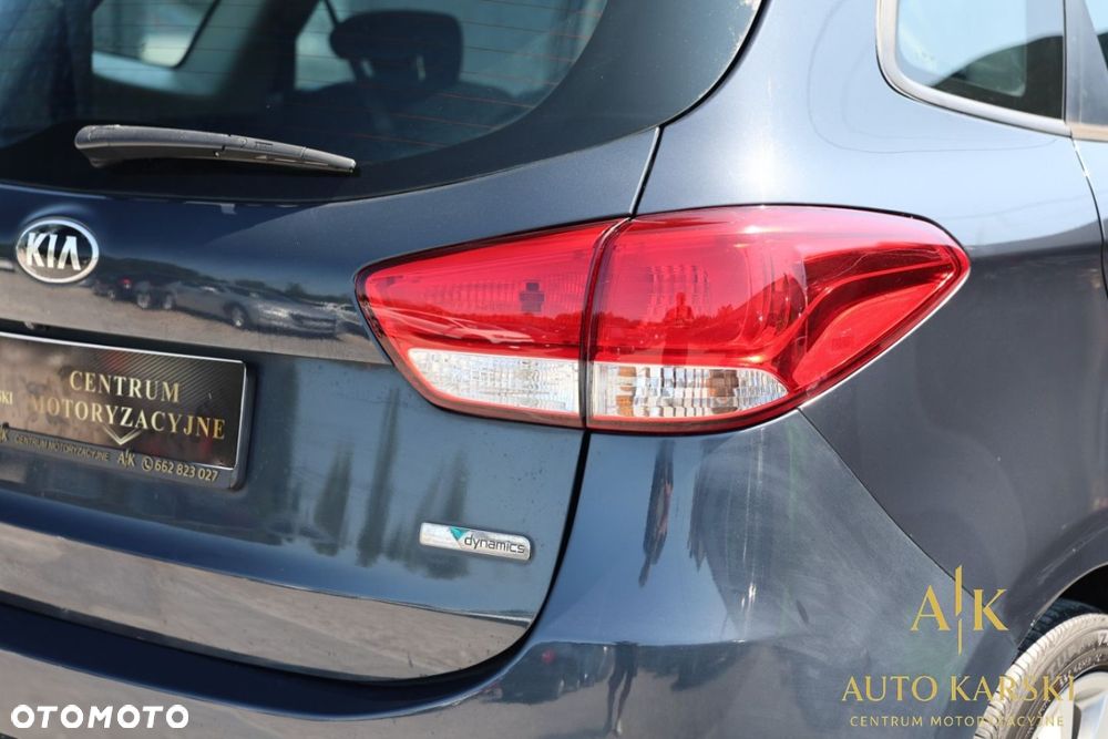 Kia Carens - 13