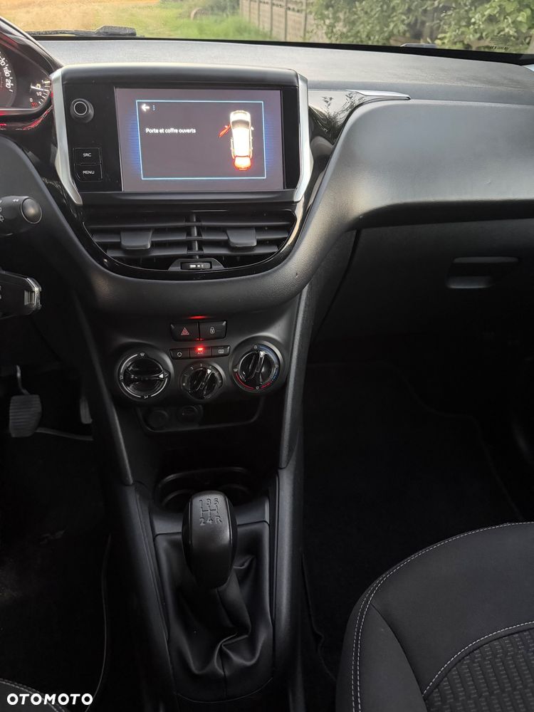 Peugeot 208 PureTech 82 Start & Stop Style - 15