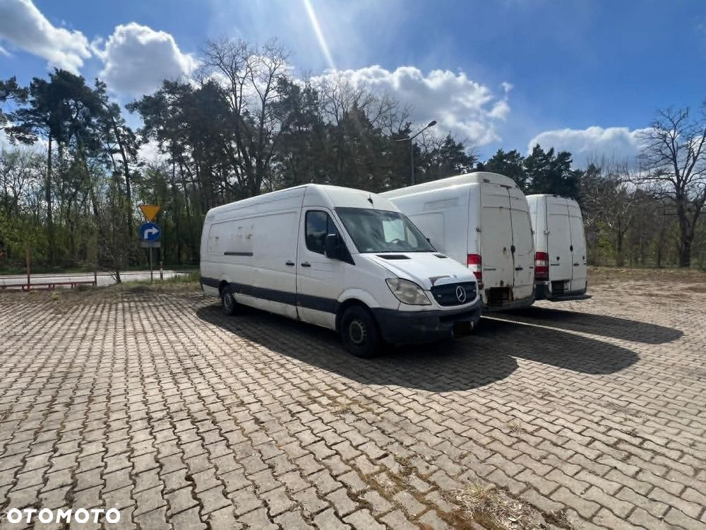 Mercedes-Benz Sprinter - 1