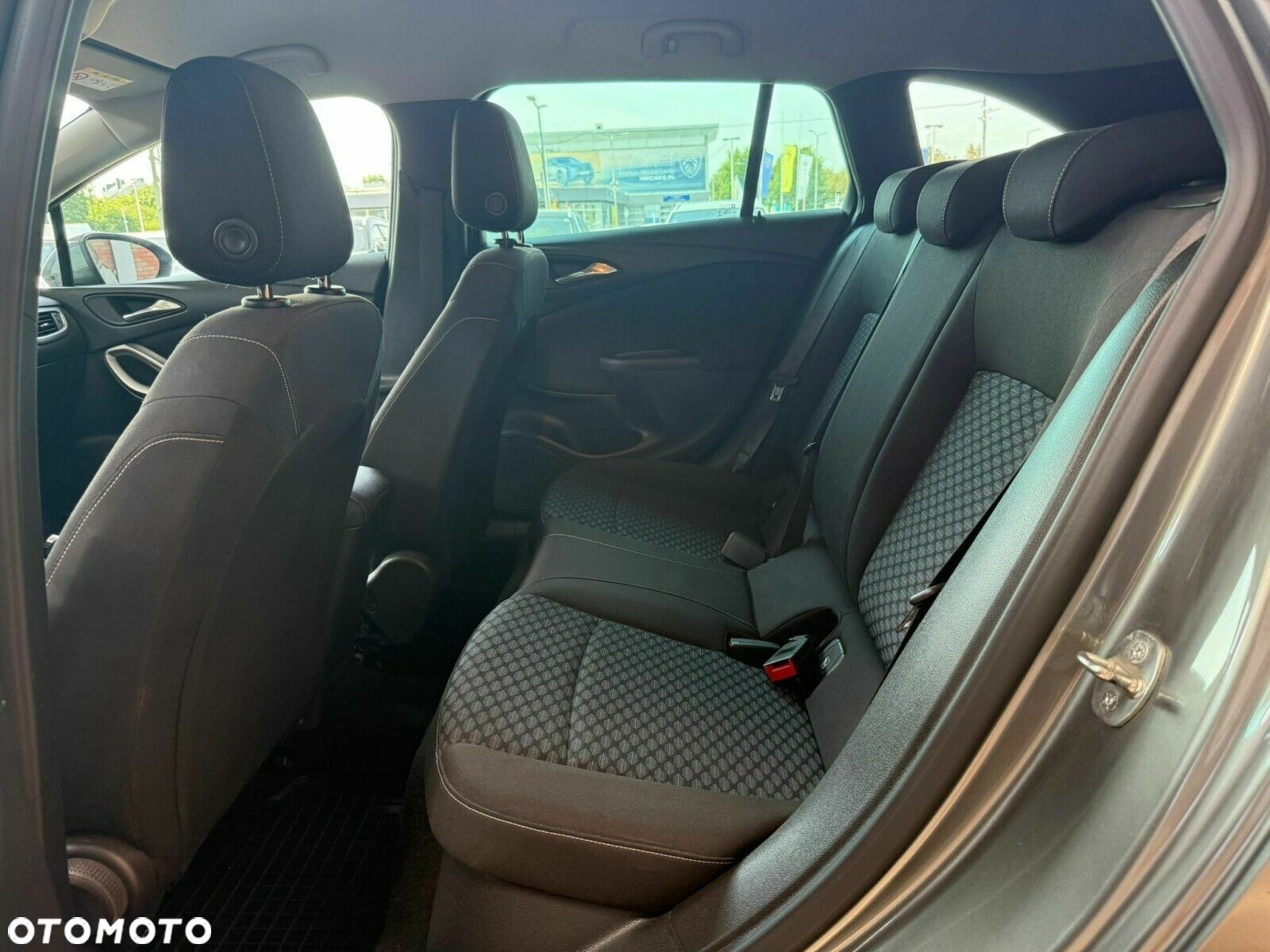 Opel Astra - 11