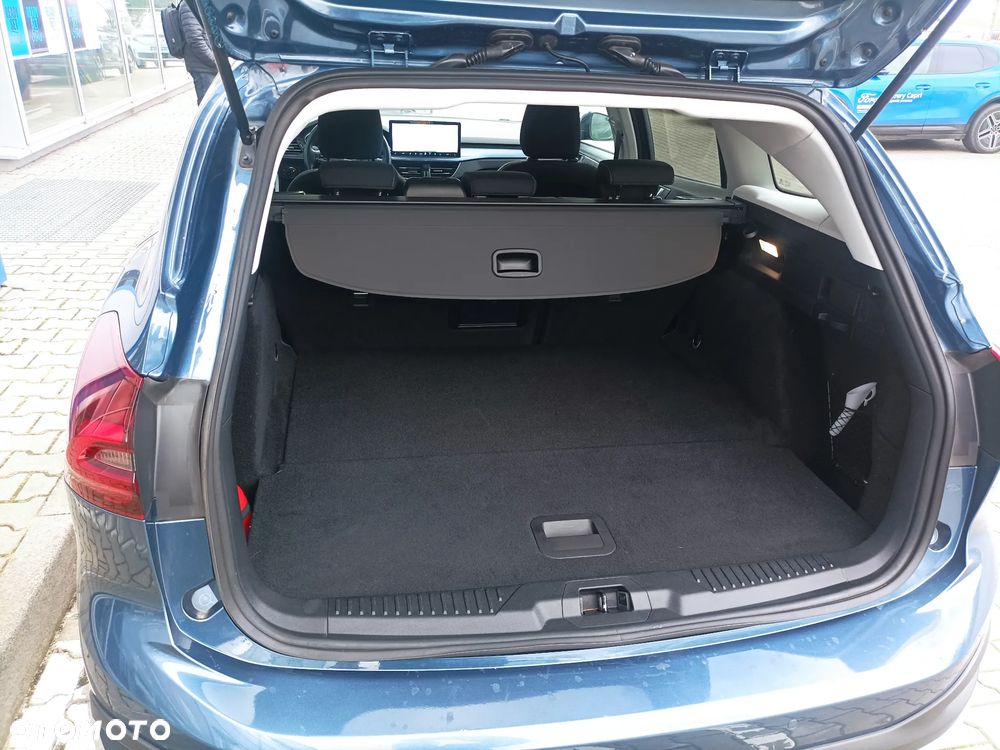 Ford Focus 1.0 EcoBoost mHEV Active X - 11