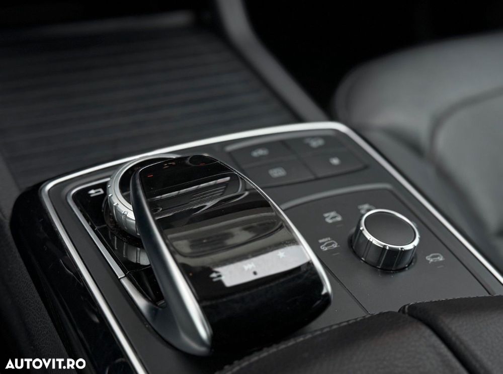 Mercedes-Benz GLE - 23