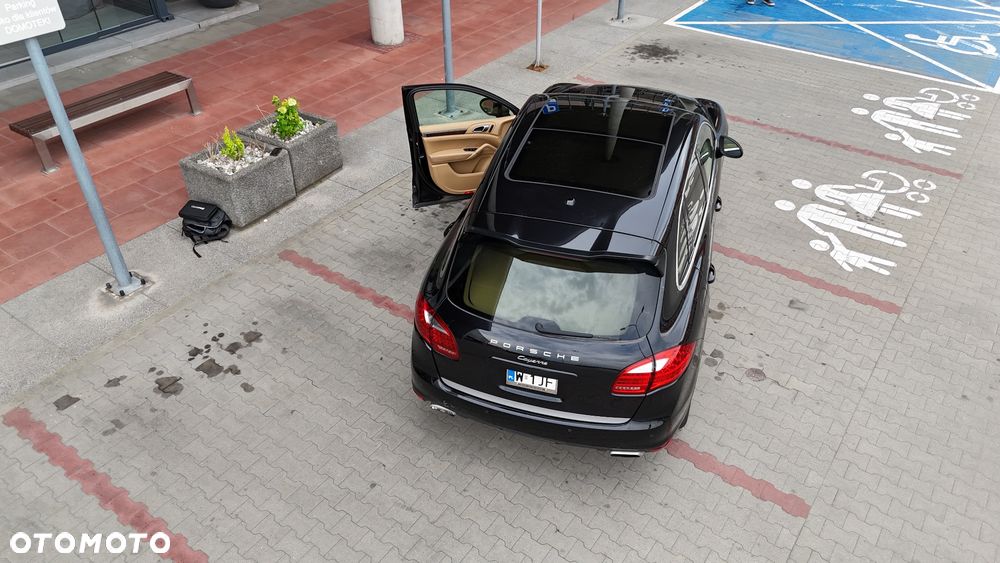 Porsche Cayenne Standard - 12