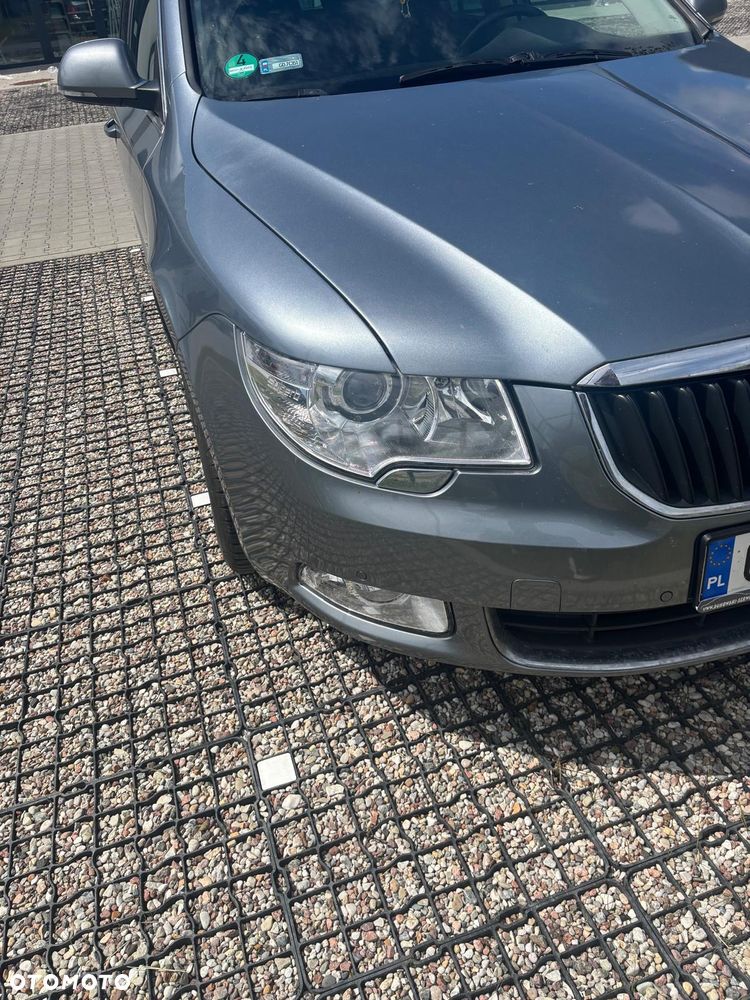 Skoda Superb 2.0 TDI DSG Ambition - 12