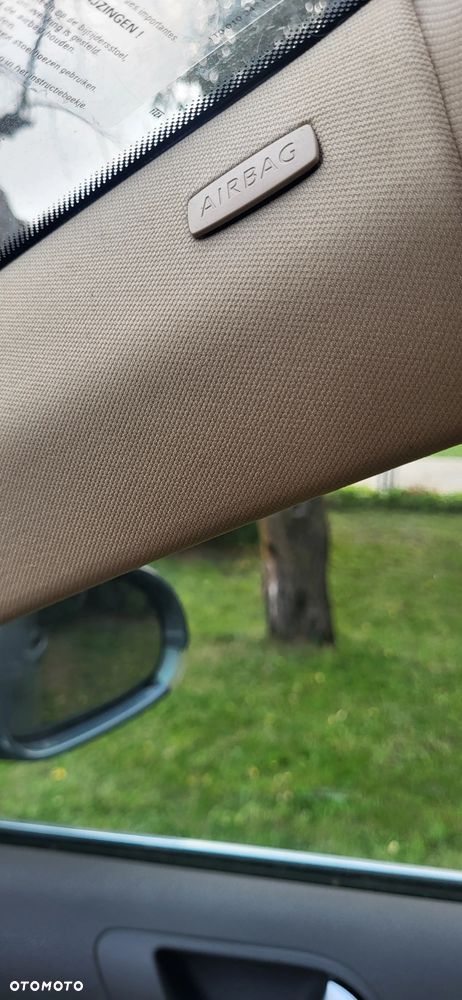 Volkswagen Jetta 1.6 FSI Comfortline - 17