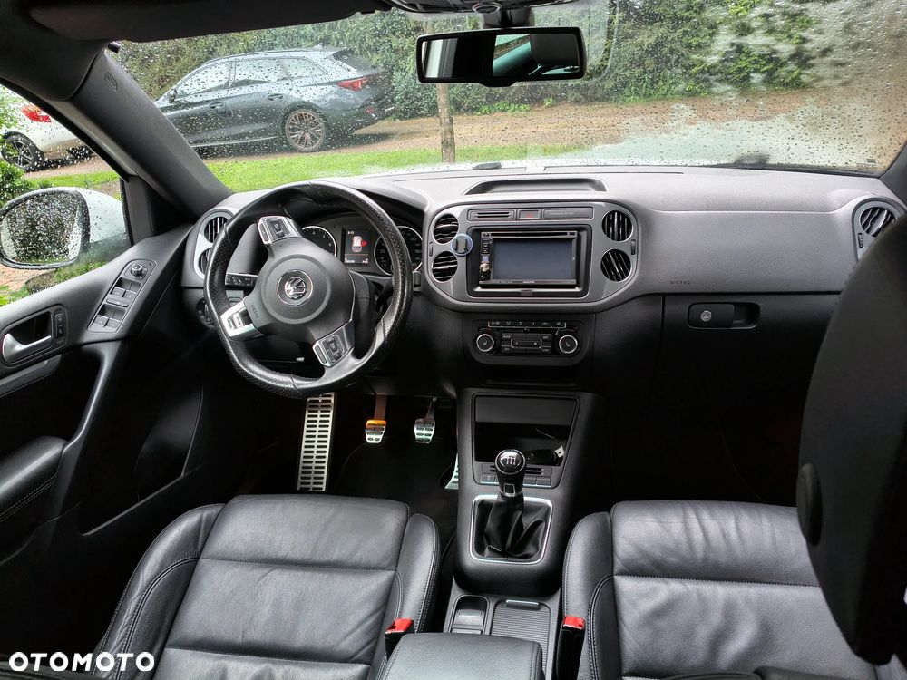Volkswagen Tiguan - 11