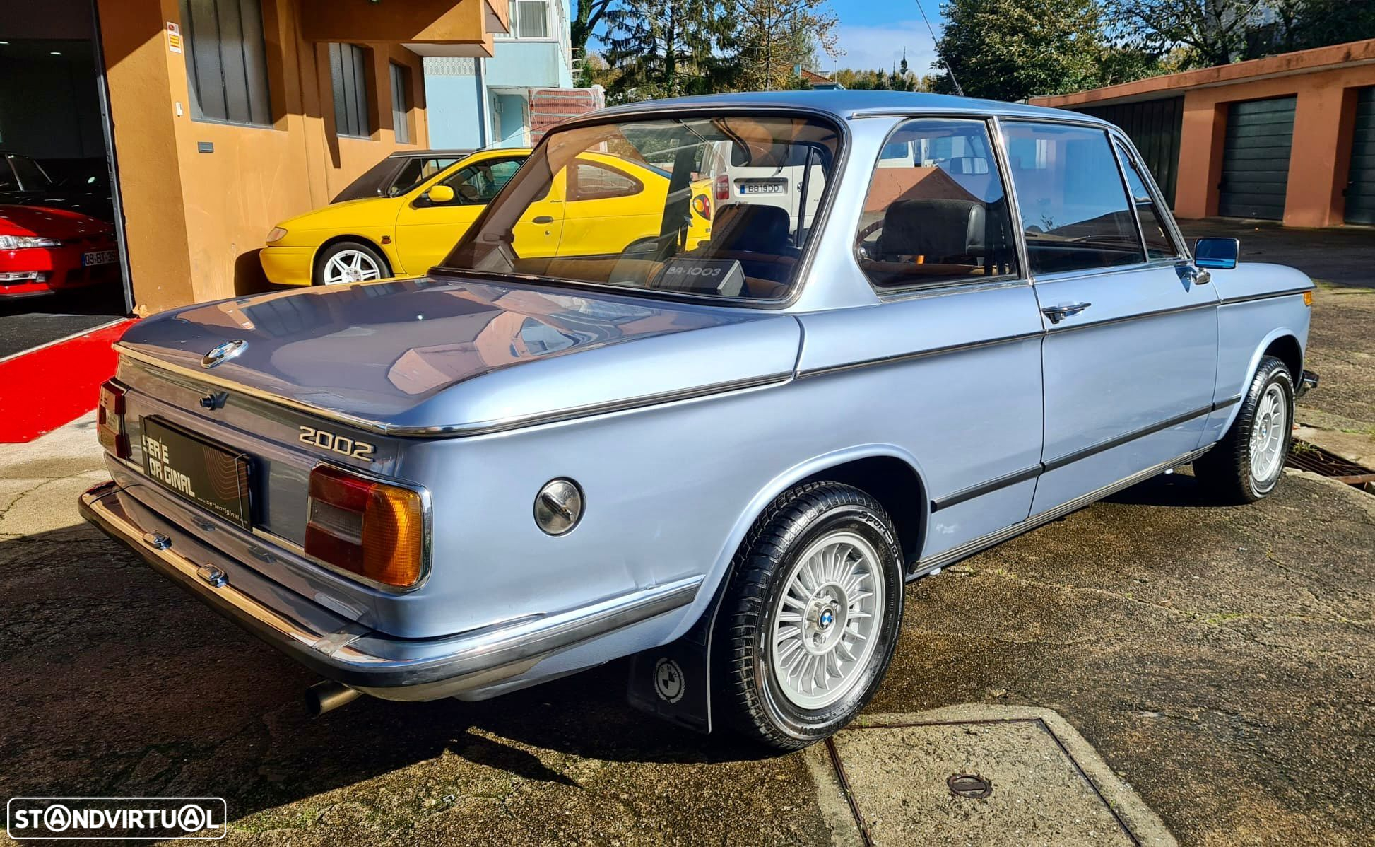 BMW 2002 - 5