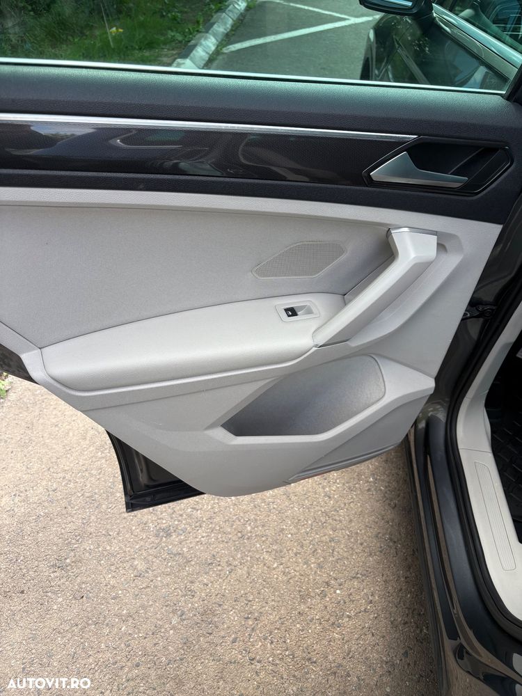Volkswagen Tiguan 2.0 TDI SCR 4MOTION DSG Elegance - 12