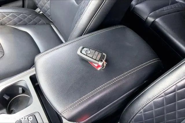 Ford Edge - 13