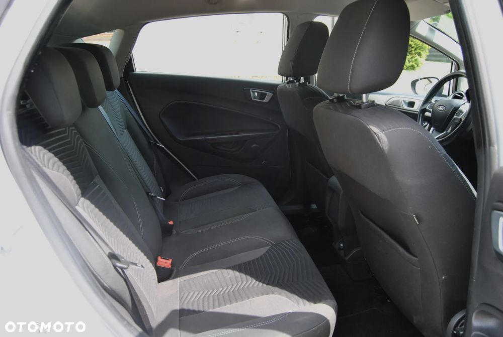 Ford Fiesta - 8