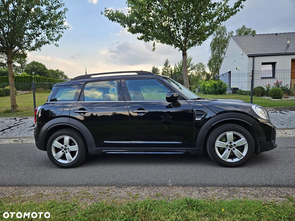 MINI Countryman Cooper Essential Trim - 3