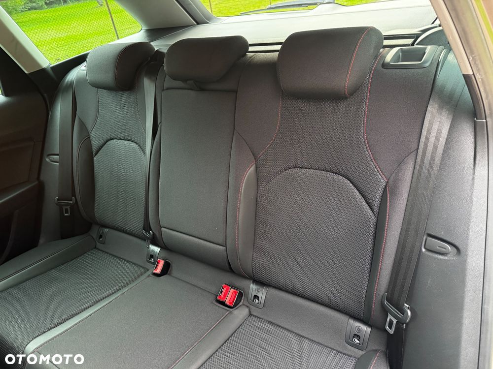 Seat Leon 2.0 TDI DPF DSG FR - 23