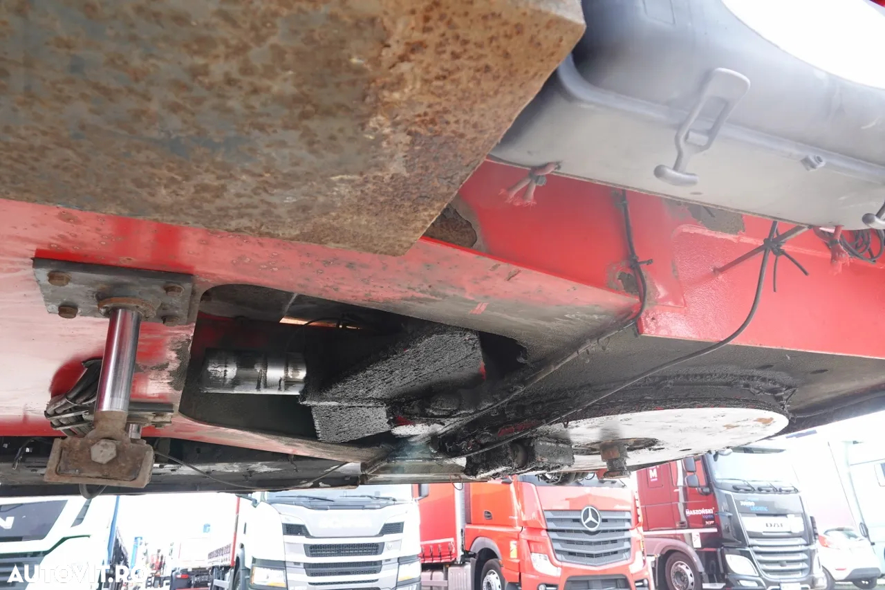 Nooteboom TIEFBET DETASABILE / ȘASIU JOS / EXTENSIBIL / OSI DE DIRECȚIE / Lungime 22 m / PORTATOR / TROLIU - 8