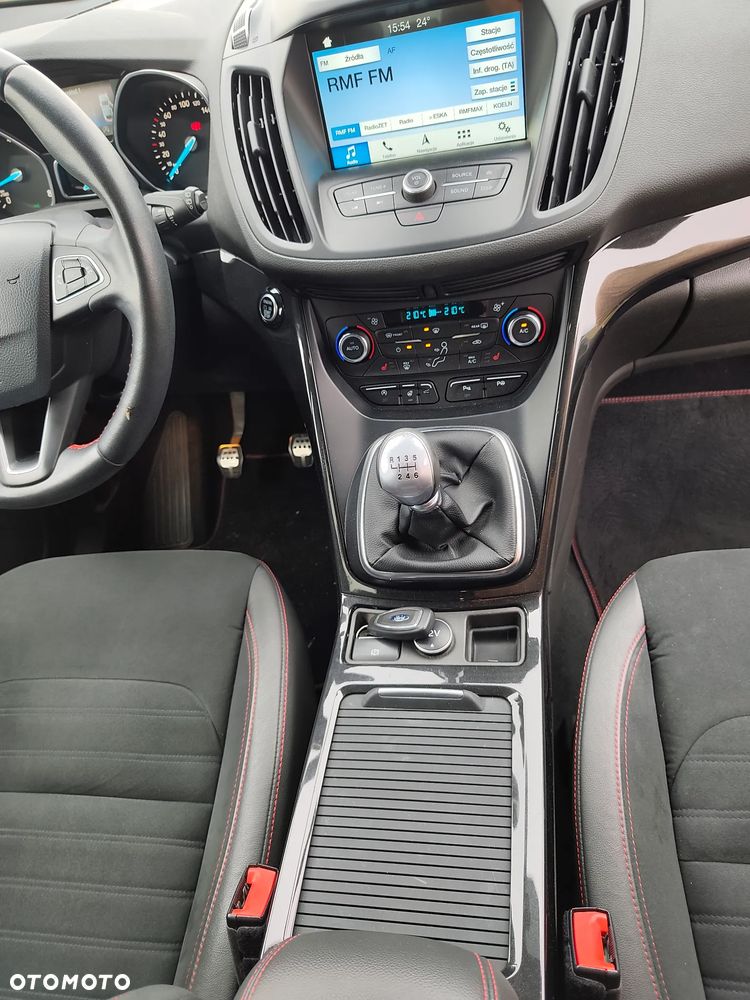 Ford Kuga 1.5 EcoBoost 2x4 ST-Line - 21