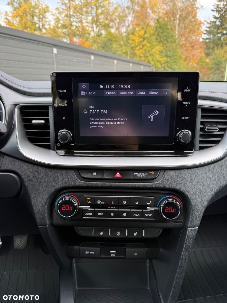 Kia Ceed 1.6 CRDi (48V Mild-Hybrid) Platinum - 28