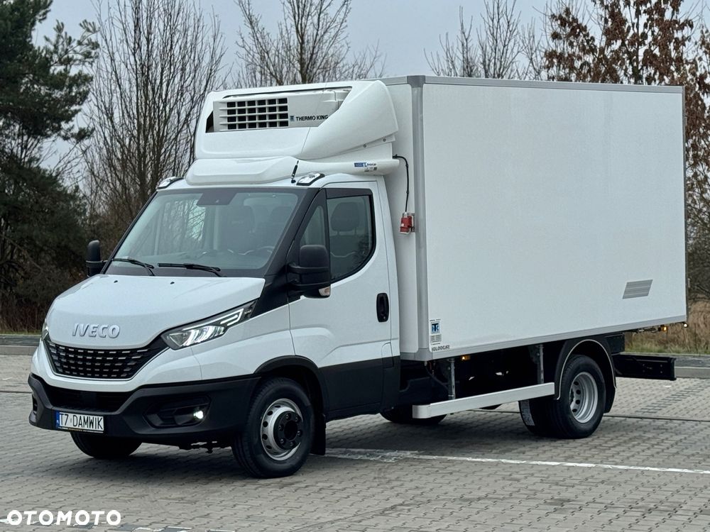 Iveco Daily‼️72C18‼️3.0 HI-MATIC Chłodnia/Mroźnia zakres -32C/+22C THERMO KING V-500 MAX Źródło Zasilania 400V Grube Ściany/Podłoga Przegroda komorowa‼️ Full LED na bliźniaku Salon Polska Poduszki Pneumatyczne DMC7200kg - 3