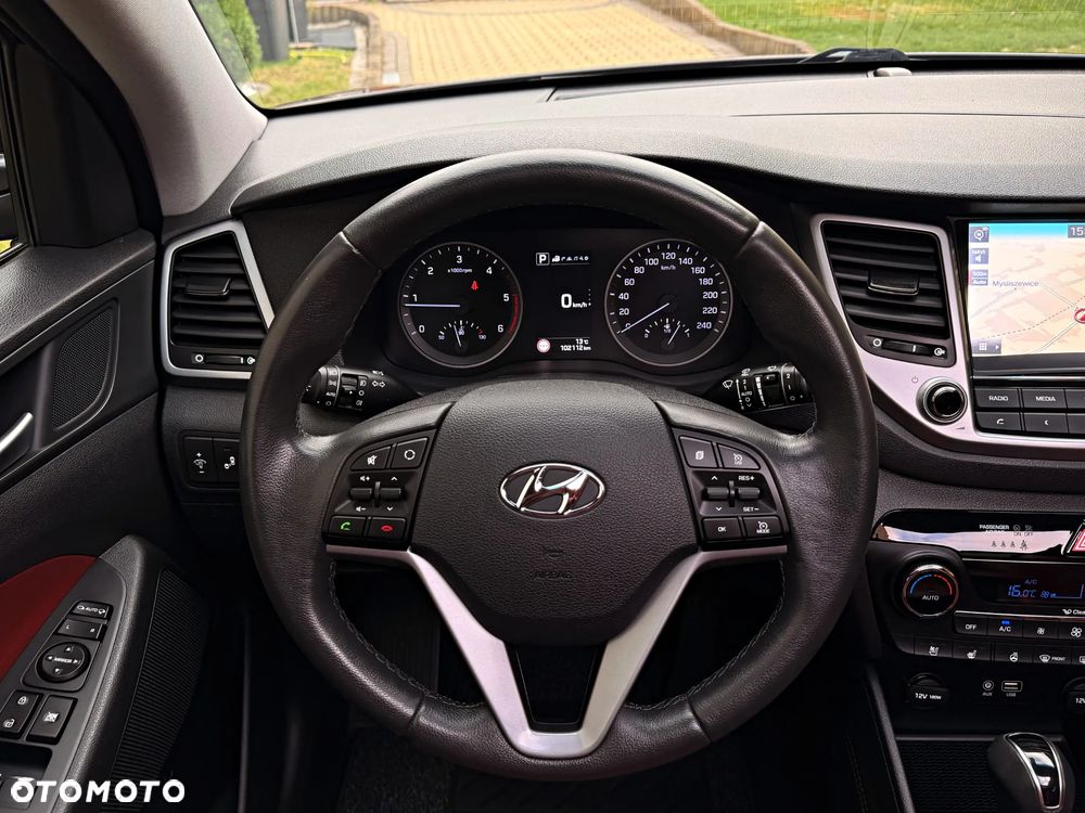 Hyundai Tucson 2.0 CRDI 4WD Automatik Premium - 22