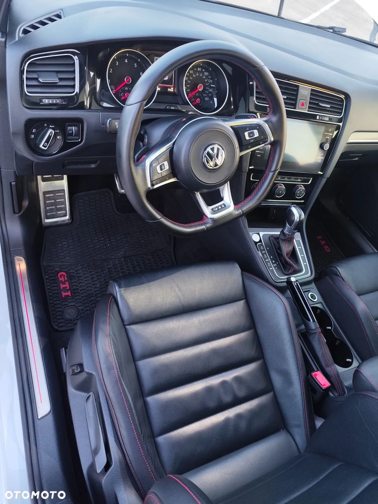 Volkswagen Golf GTI (BlueMotion Technology) DSG Performance - 14