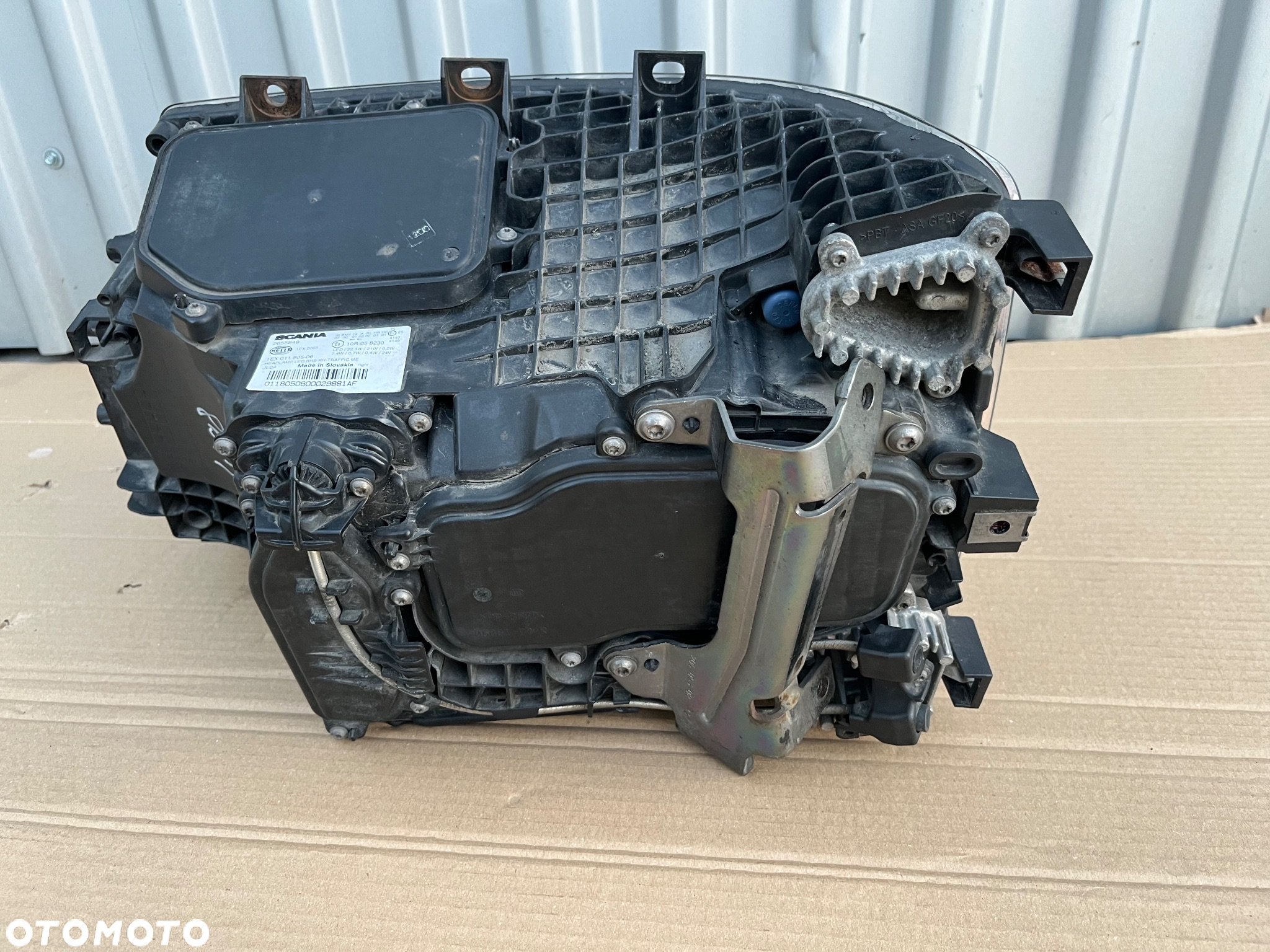 Lampa LED Scania R S NGS NGR reflektor 2655849 - 2