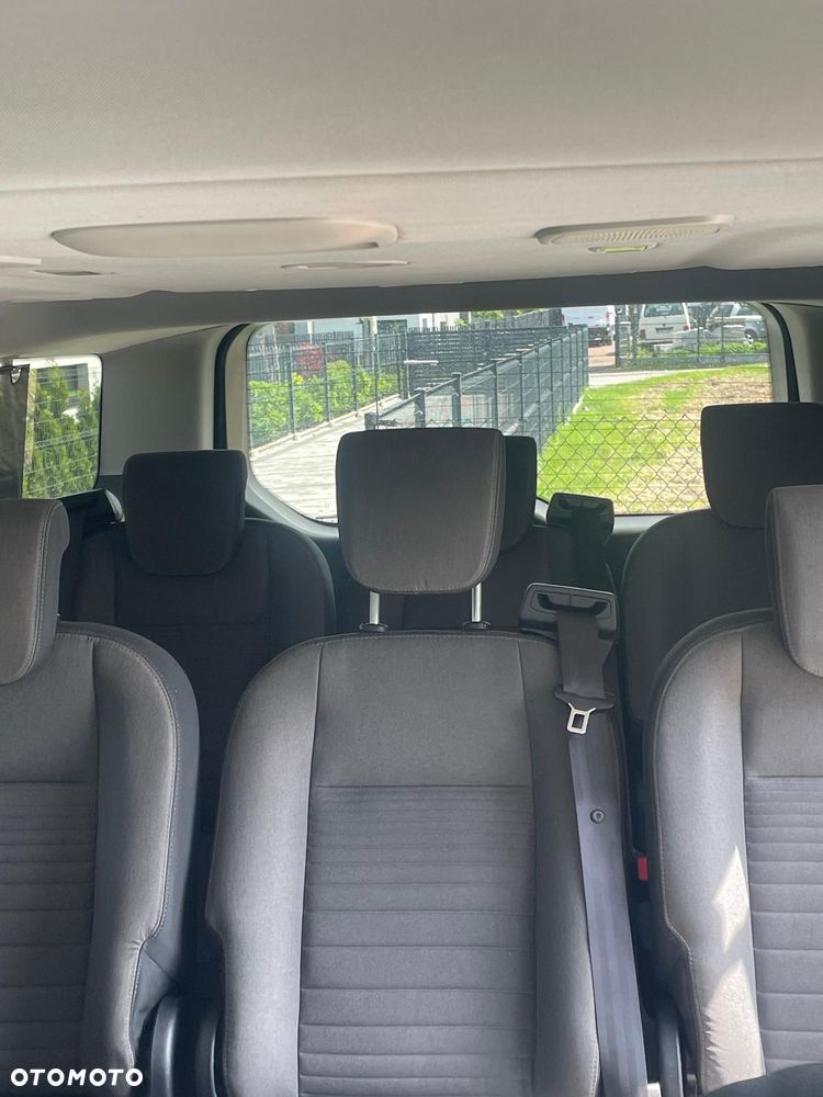 Ford Tourneo Custom 2.0 EcoBlue L2 Titanium - 11