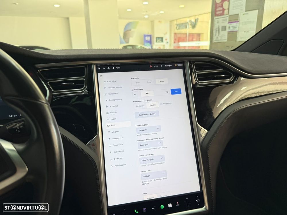 Tesla Model X 100D - 32