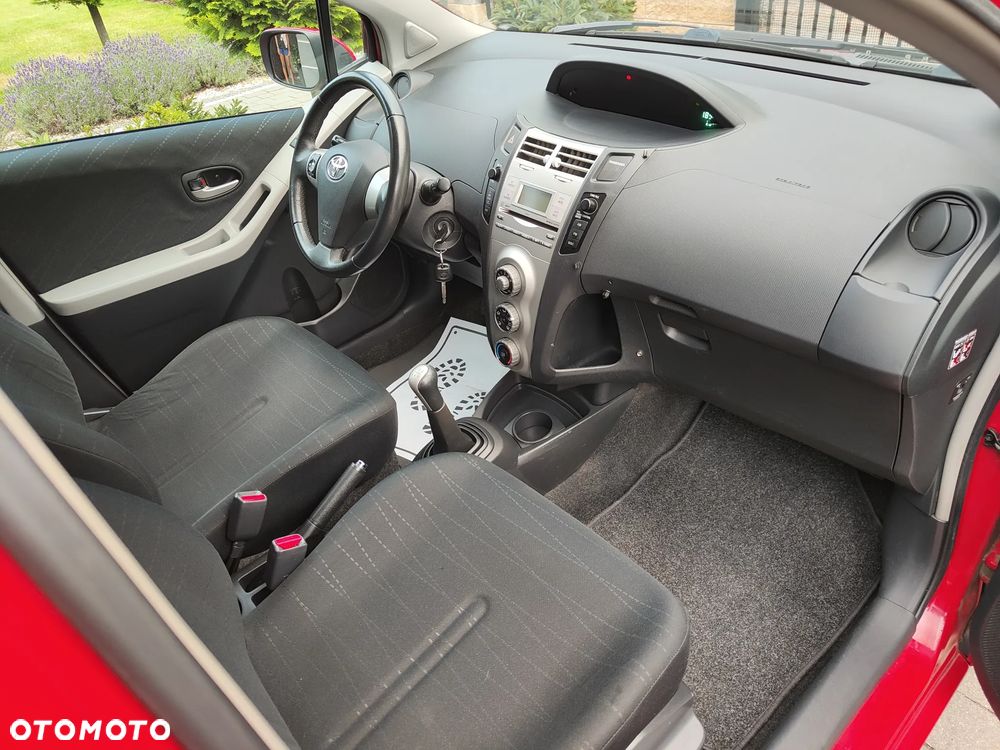 Toyota Yaris 1.4 D-4D Sol - 10