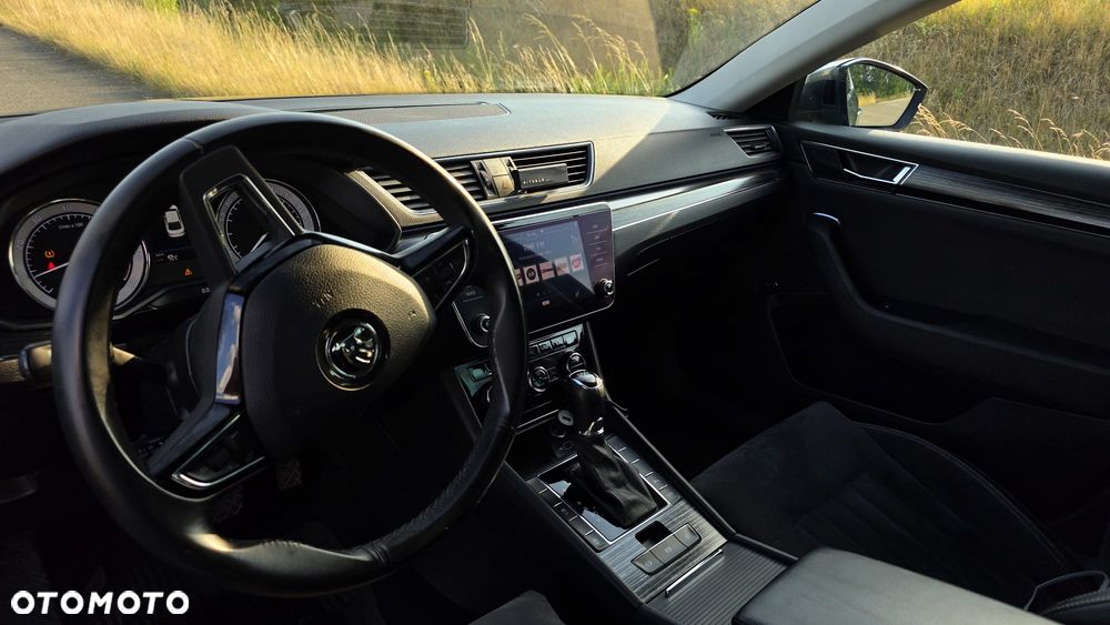 Skoda Superb 2.0 TSI Ambition DSG - 6